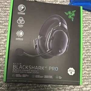 Razer BlackShark V2 Pro Wireless Gaming Headset THX 7.1 for PC, PS5, PS4 Switch
